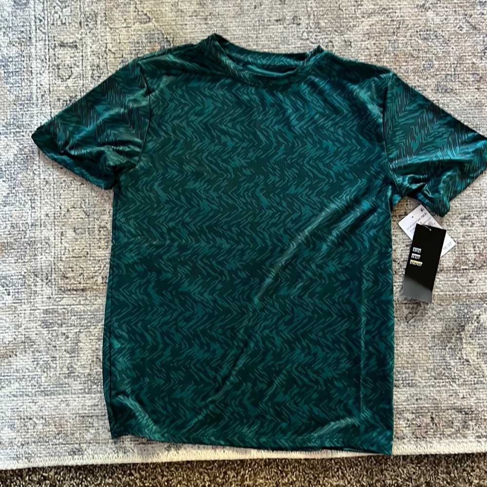New with tags kids active shirt